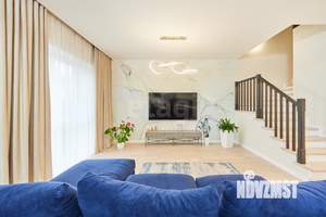 Таунхаус 186м², 2-этажный, участок 3 сот.  