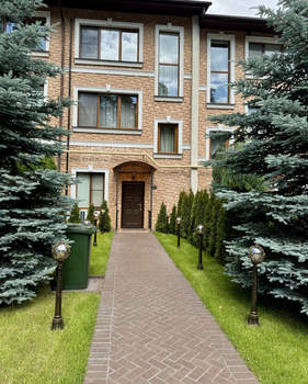 Дом 276м², 3-этажный, участок 5 сот.  