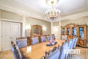 Дом 777м², 4-этажный, участок 30 сот.  