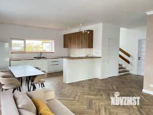 Дом 217м², 2-этажный, участок 7 сот.  