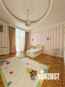 Коттедж 632м², 3-этажный, участок 17 сот.  