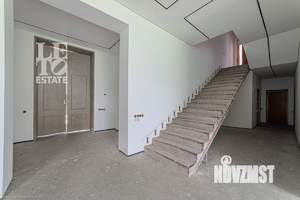 Дом 650м², 2-этажный, участок 40 сот.  
