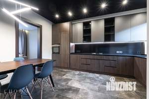 Таунхаус 400м², 4-этажный, участок 8 сот.  