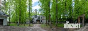 Дом 1500м², 3-этажный, участок 65 сот.  