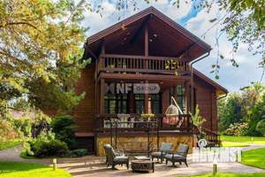 Коттедж 340м², 2-этажный, участок 40 сот.  