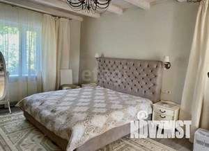 Дом 250м², 3-этажный, участок 9 сот.  