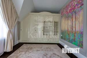 Дом 360м², 3-этажный, участок 15 сот.  