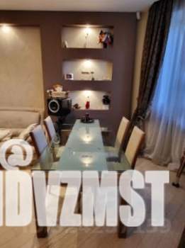 Таунхаус 240м², 3-этажный, участок 4 сот.  