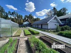 Дом 250м&sup2;, 2-этажный, участок 12 сот.  