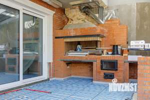 Дом 550м², 3-этажный, участок 5 сот.  