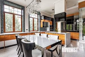 Дом 1440м², 4-этажный, участок 23 сот.  