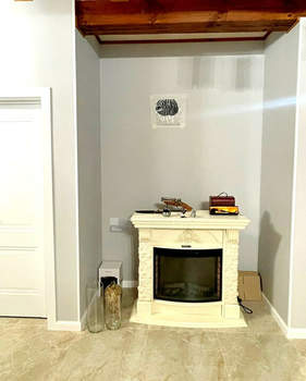 Дом 201м&sup2;, 3-этажный, участок 8 сот.  