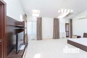 Таунхаус 200м², 2-этажный, участок 2 сот.  