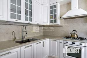 Дом 325м², 3-этажный, участок 6 сот.  