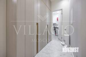 Дом 400м², 2-этажный, участок 6 сот.  