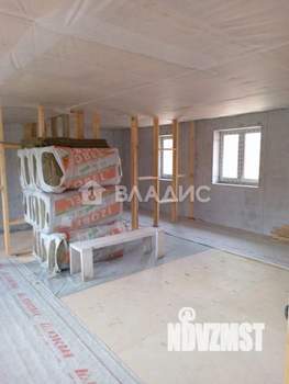 Дом 70м², 2-этажный, участок 6 сот.  