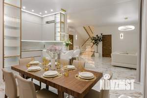 Дом 250м², 2-этажный, участок 10 сот.  