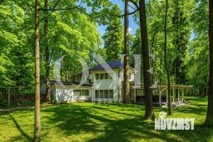 Дом 450м², 2-этажный, участок 35 сот.  