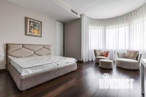 Дом 450м², 2-этажный, участок 25 сот.  