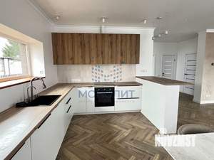 Дом 217м&sup2;, 2-этажный, участок 7 сот.  