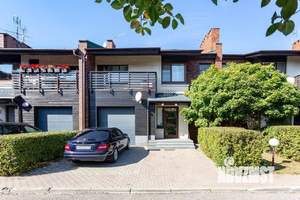 Таунхаус 200м², 2-этажный, участок 2 сот.  