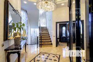 Таунхаус 360м², 3-этажный, участок 3 сот.  