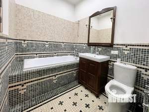 Коттедж 600м², 3-этажный, участок 18 сот.  