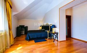 Дом 367м&sup2;, 2-этажный, участок 20 сот.  