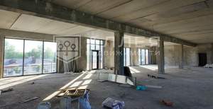 Дом 1400м², 3-этажный, участок 26 сот.  
