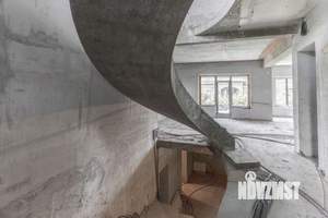 Дом 560м², 2-этажный, участок 17 сот.  