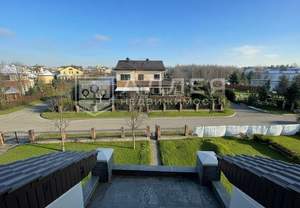 Дом 700м², 2-этажный, участок 24 сот.  