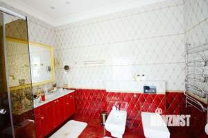Таунхаус 375м², 3-этажный, участок 3 сот.  