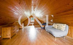 Дом 320м², 2-этажный, участок 9 сот.  