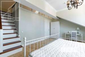 Таунхаус 400м², 3-этажный, участок 3 сот.  