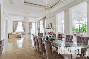 Коттедж 1660м², 2-этажный, участок 25 сот.  