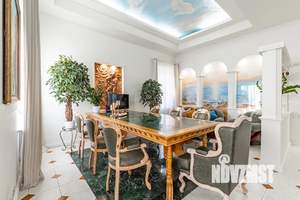 Дом 577м², 4-этажный, участок 13 сот.  