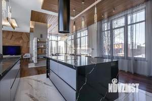 Дом 590м², 2-этажный, участок 15 сот.  