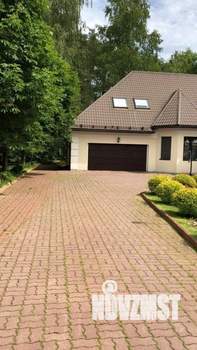 Дом 450м², 2-этажный, участок 33 сот.  