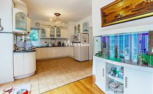 Дом 380м², 2-этажный, участок 30 сот.  