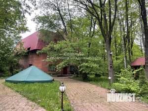 Дом 1110м², 3-этажный, участок 60 сот.  