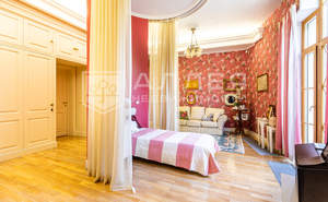 Дом 650м², 3-этажный, участок 20 сот.  