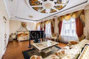 Дом 1650м², 2-этажный, участок 49 сот.  