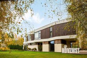 Дом 1711м², 2-этажный, участок 41 сот.  