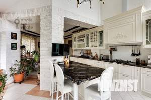 Дом 630м², 4-этажный, участок 12 сот.  