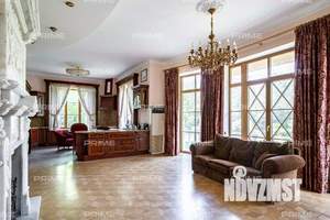 Коттедж 675м², 2-этажный, участок 18 сот.  