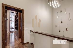 Таунхаус 210м², 2-этажный, участок 6 сот.  