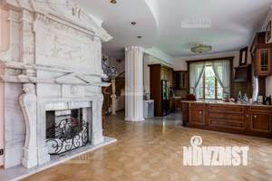 Дом 675м², 2-этажный, участок 18 сот.  