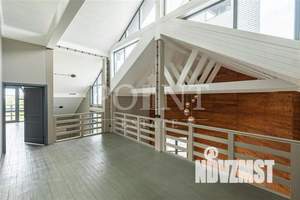 Коттедж 350м&sup2;, 2-этажный, участок 89 сот.  