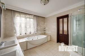 Коттедж 450м², 3-этажный, участок 37 сот.  