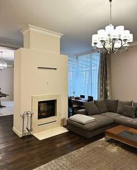 Дом 440м², 2-этажный, участок 6 сот.  